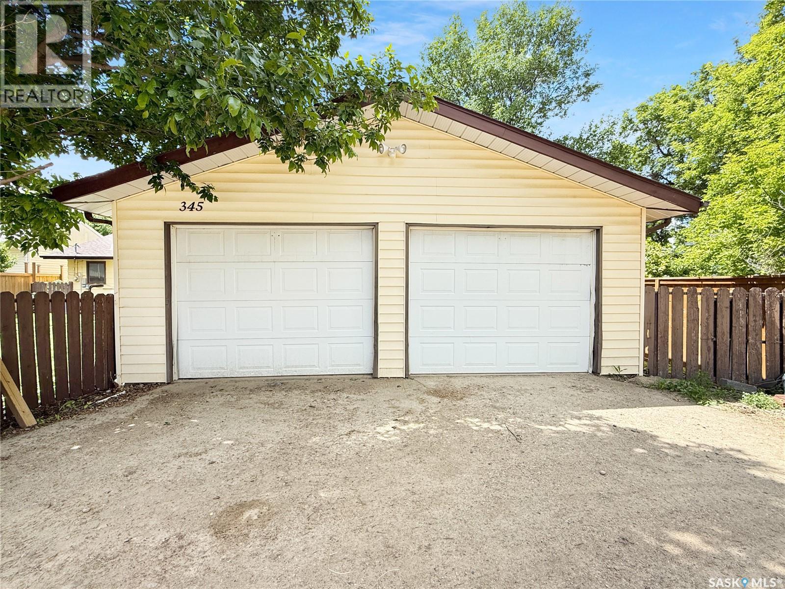 345 6Th Avenue Se, Swift Current, SK