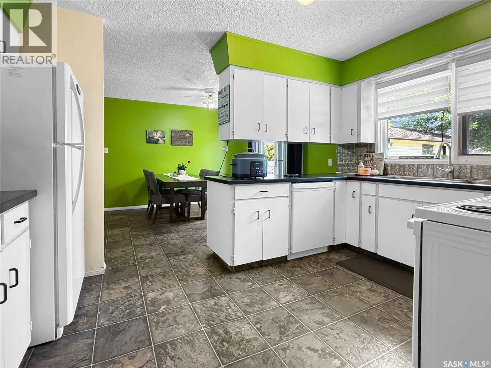 345 6Th Avenue Se, Swift Current, SK
