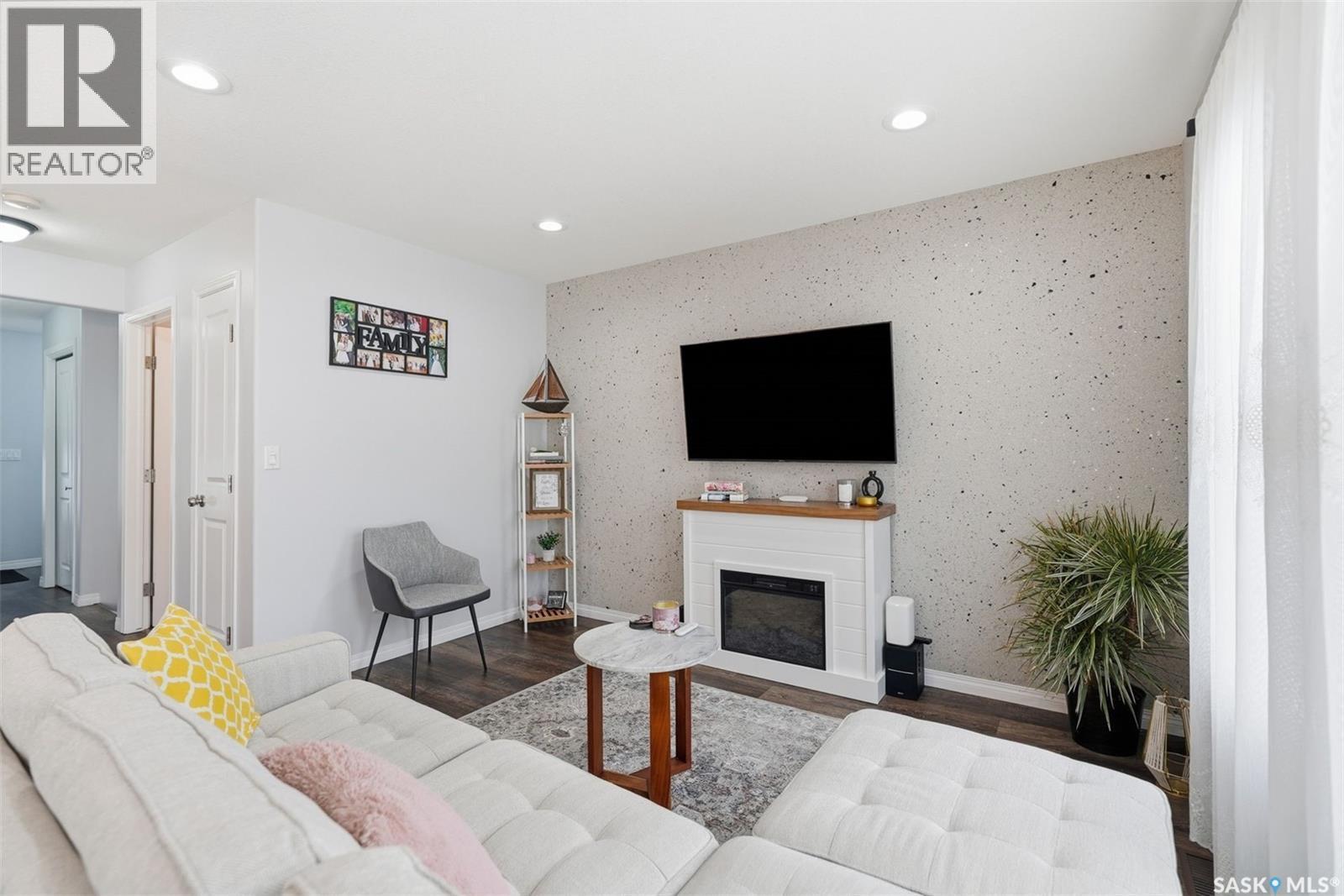 12 547 East Hampton Boulevard, Saskatoon, SK