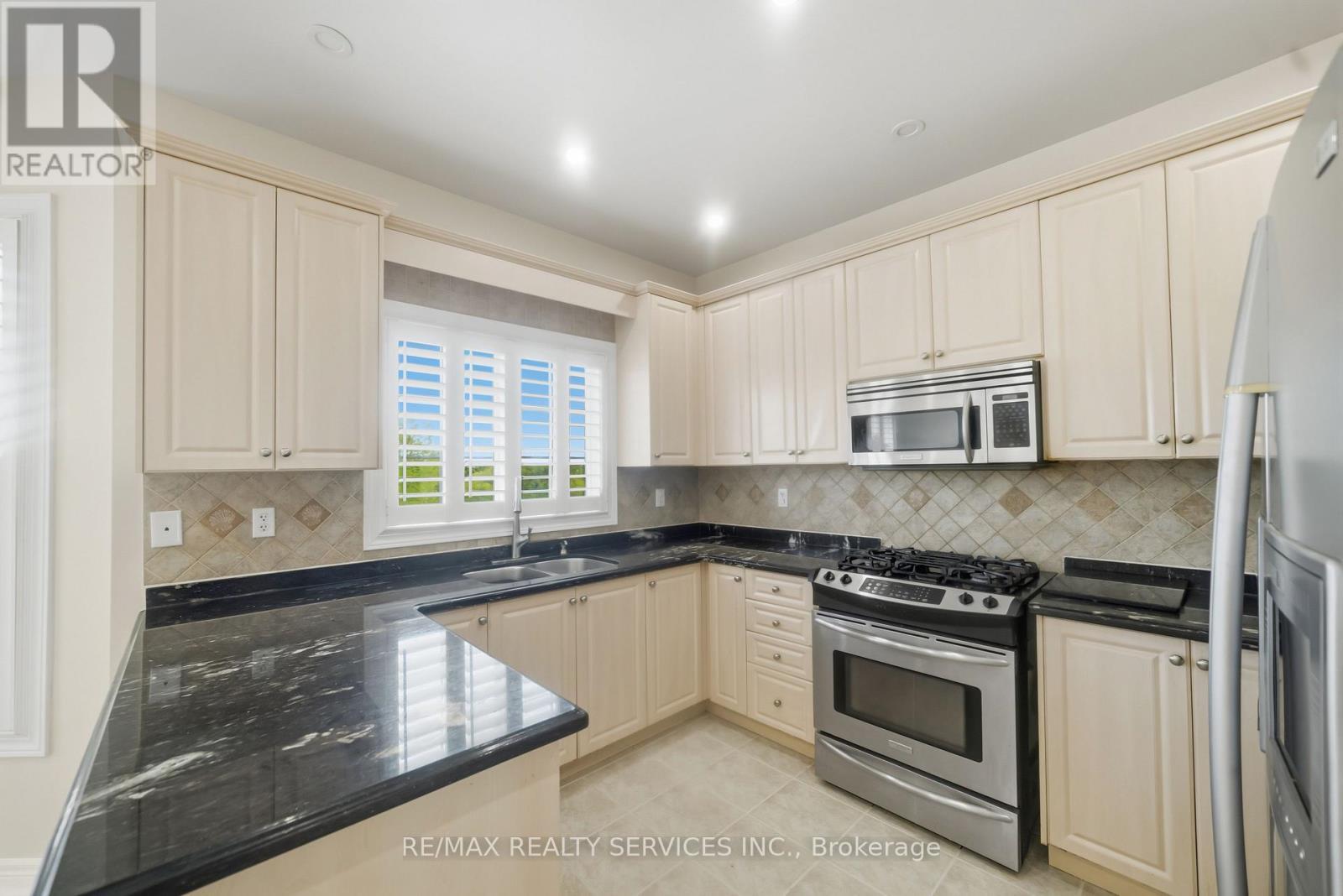 20 Switchback Trail, Brampton, ON