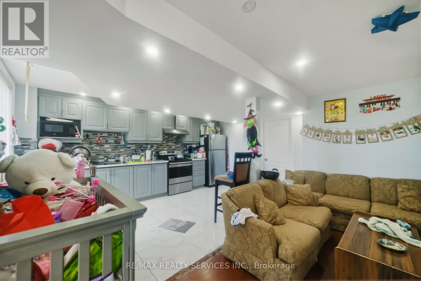 20 Switchback Trail, Brampton, ON