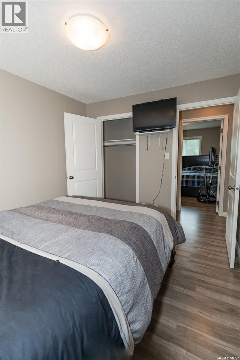 111 4Th Avenue, Coleville, SK - Indoor Photo Showing Bedroom