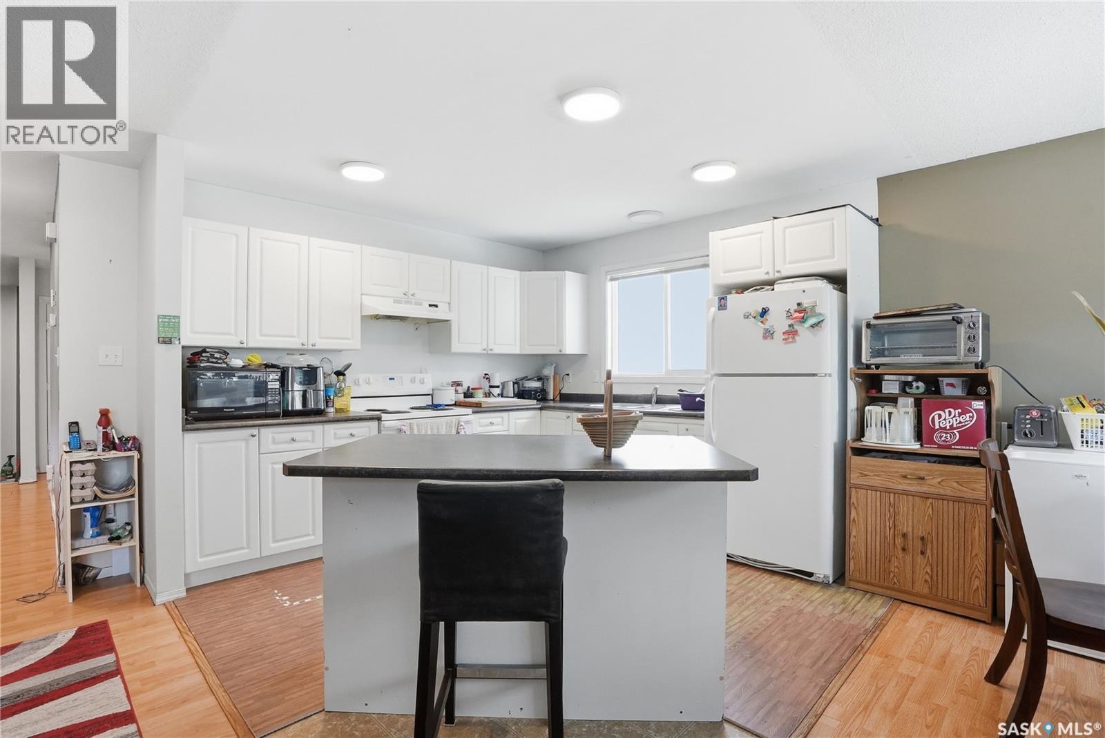 222 V Avenue S, Saskatoon, SK