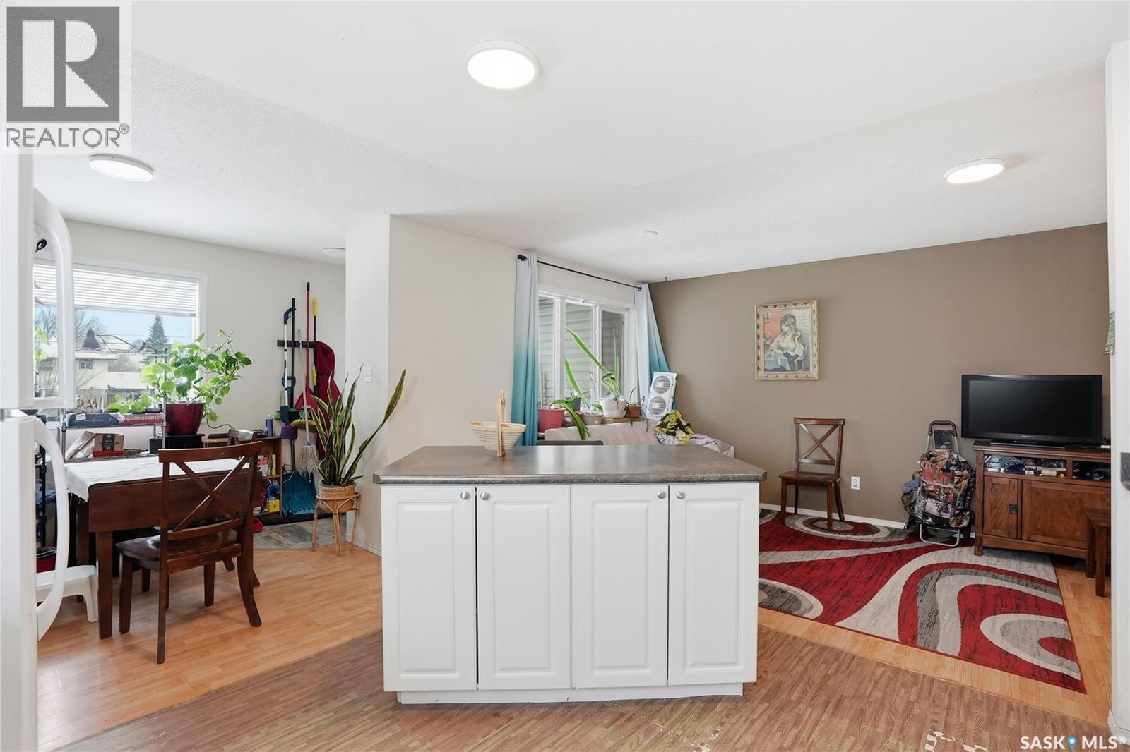 222 V Avenue S, Saskatoon, SK