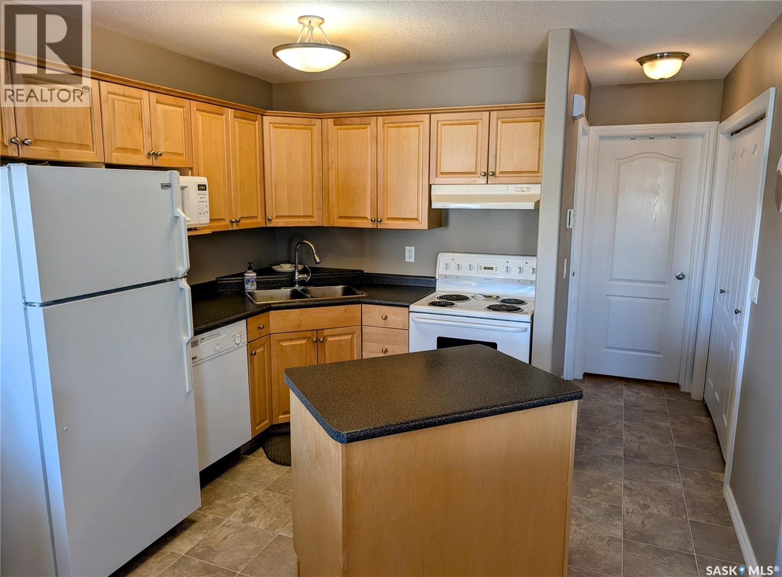 4144 Buckingham Drive E, Regina, SK