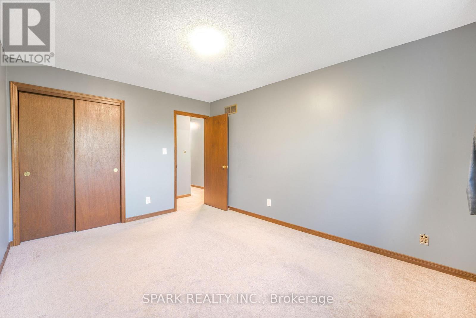 28 Lampman Crescent, Thorold, ON