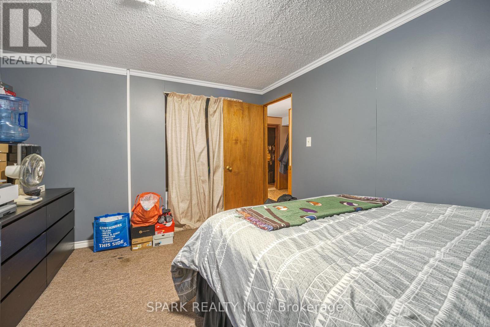 28 Lampman Crescent, Thorold, ON