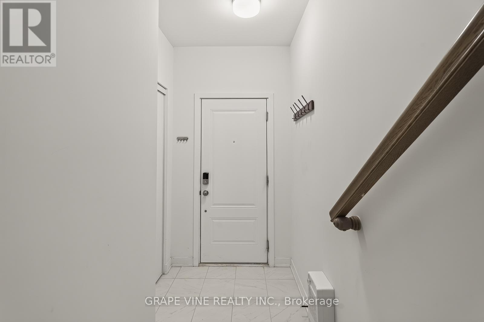 369 Olivenite Private, Ottawa, ON