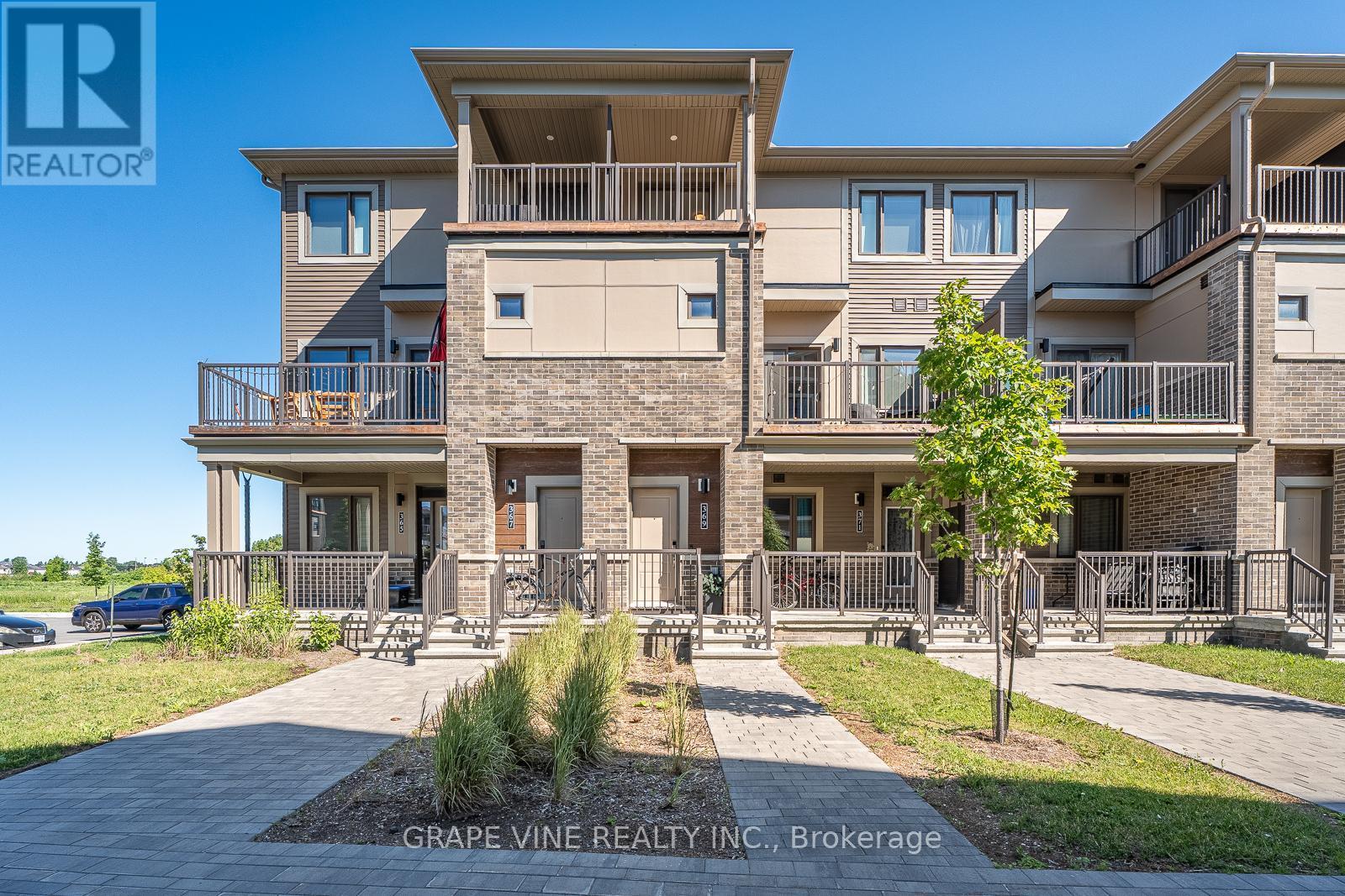 369 Olivenite Private, Ottawa, ON - Outdoor With Balcony With Facade