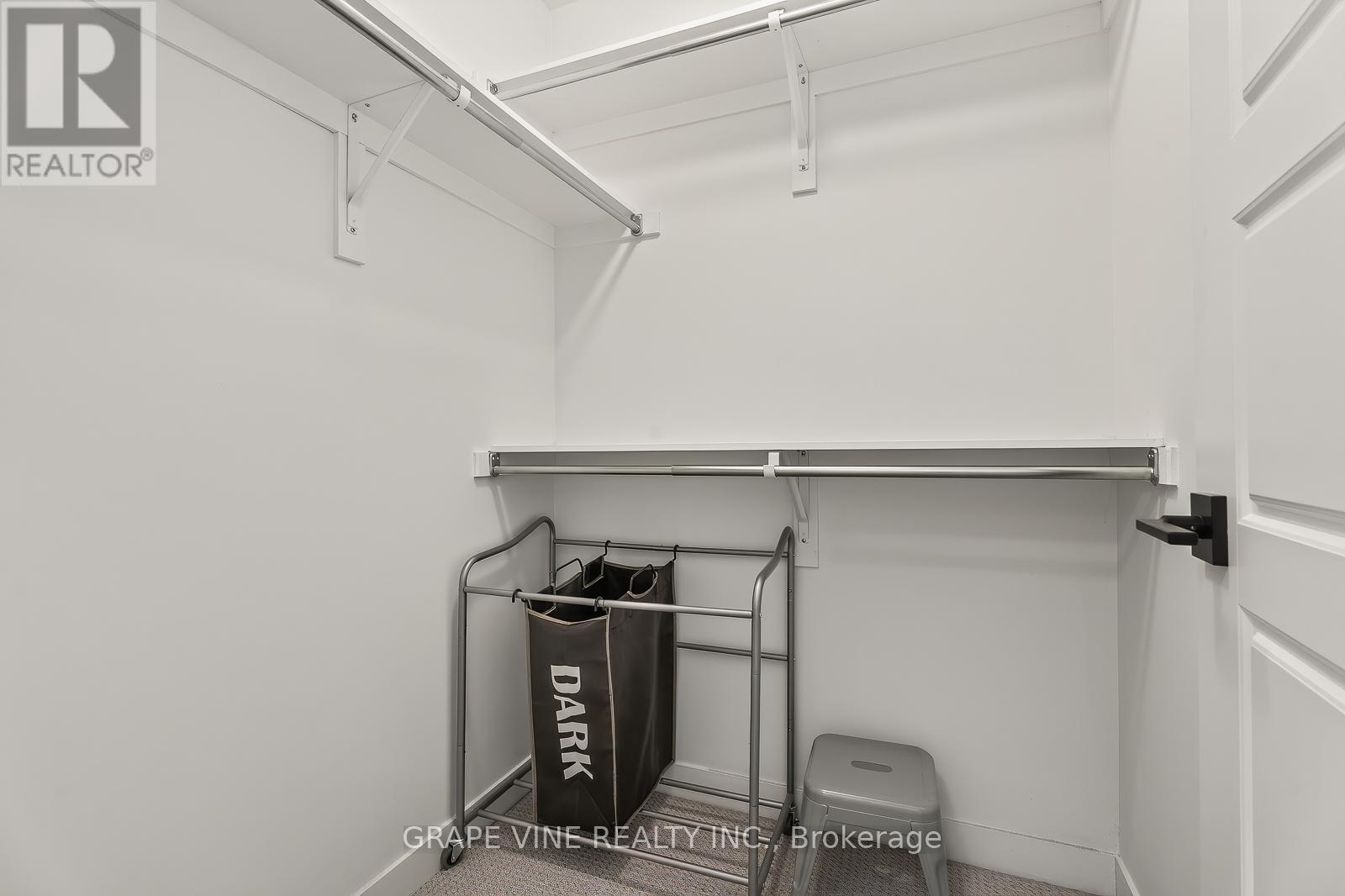 369 Olivenite Private, Ottawa, ON - Indoor With Storage