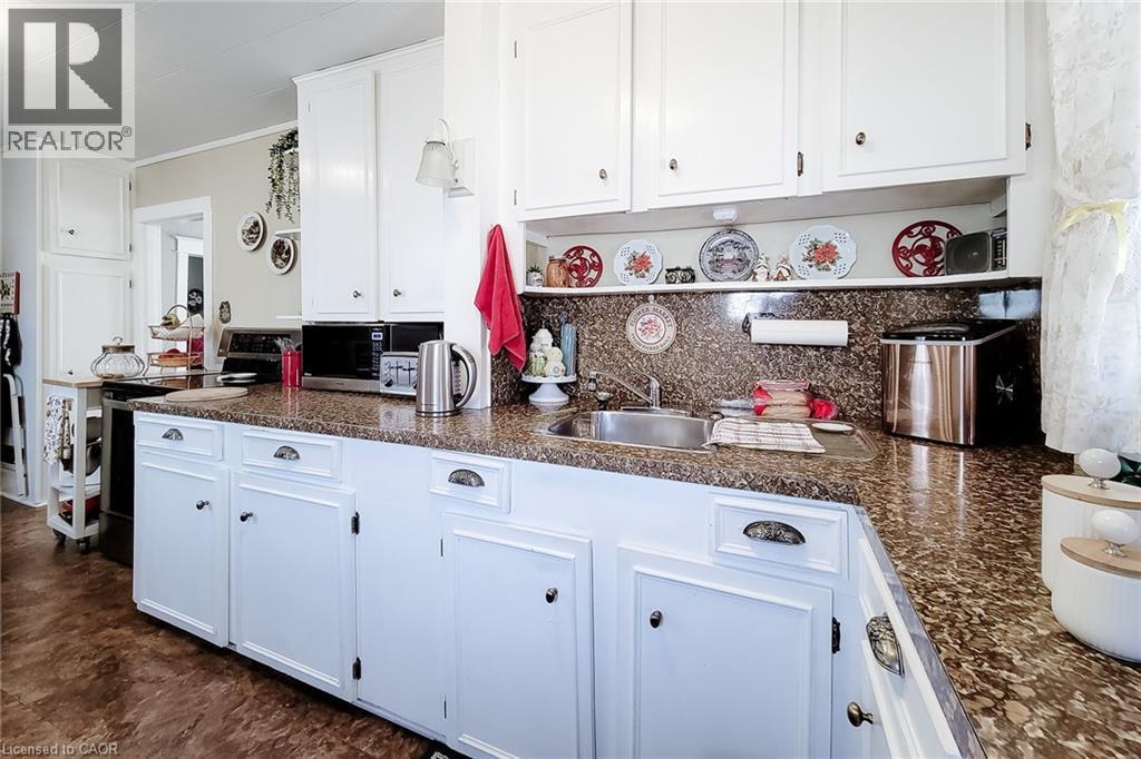 72 East 32Nd Street, Hamilton, ON