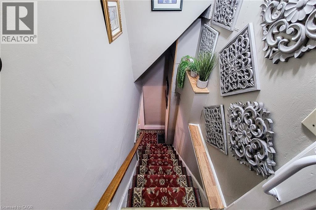 72 East 32Nd Street, Hamilton, ON