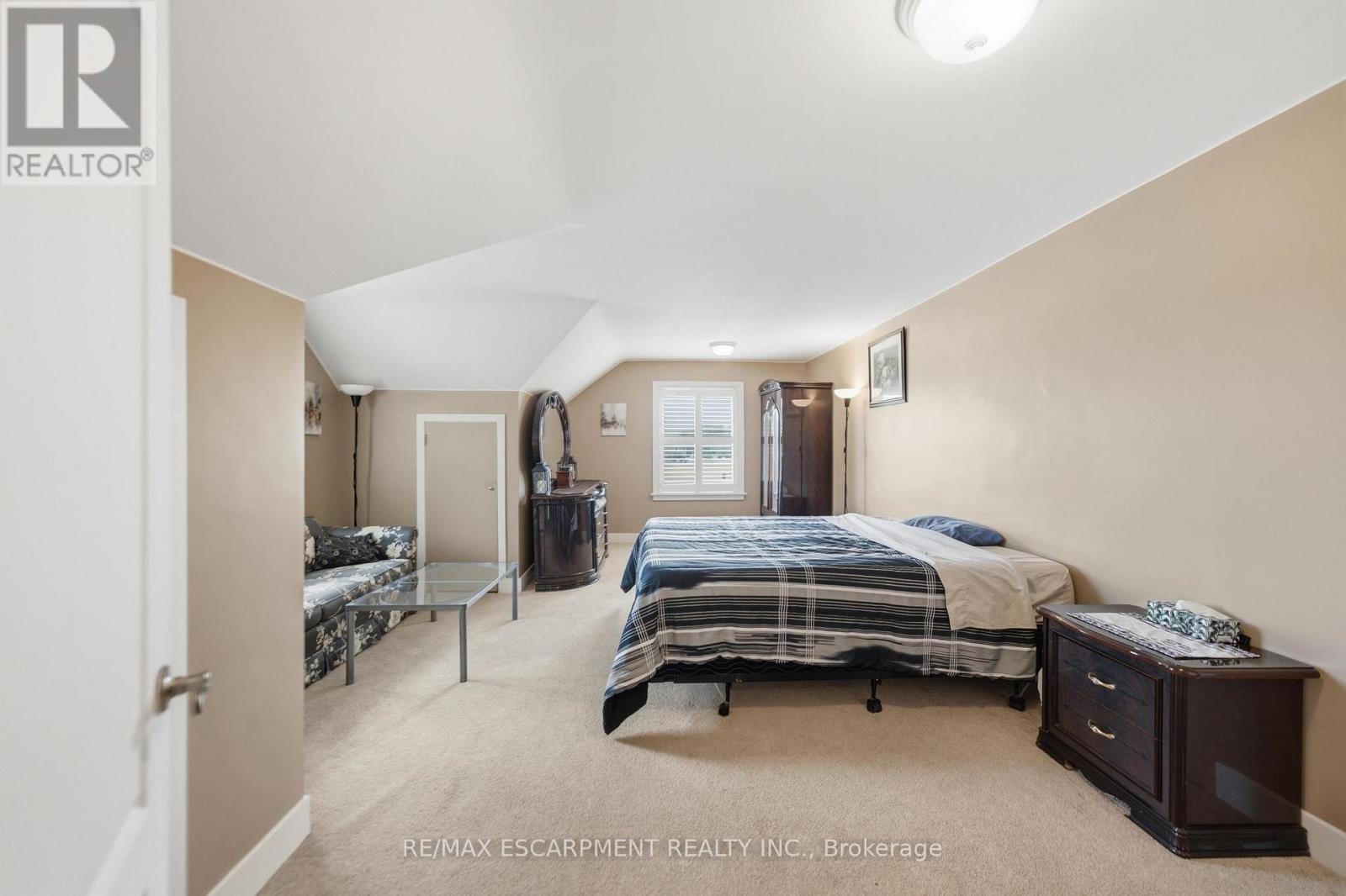 1260 Highway 8, Hamilton, ON