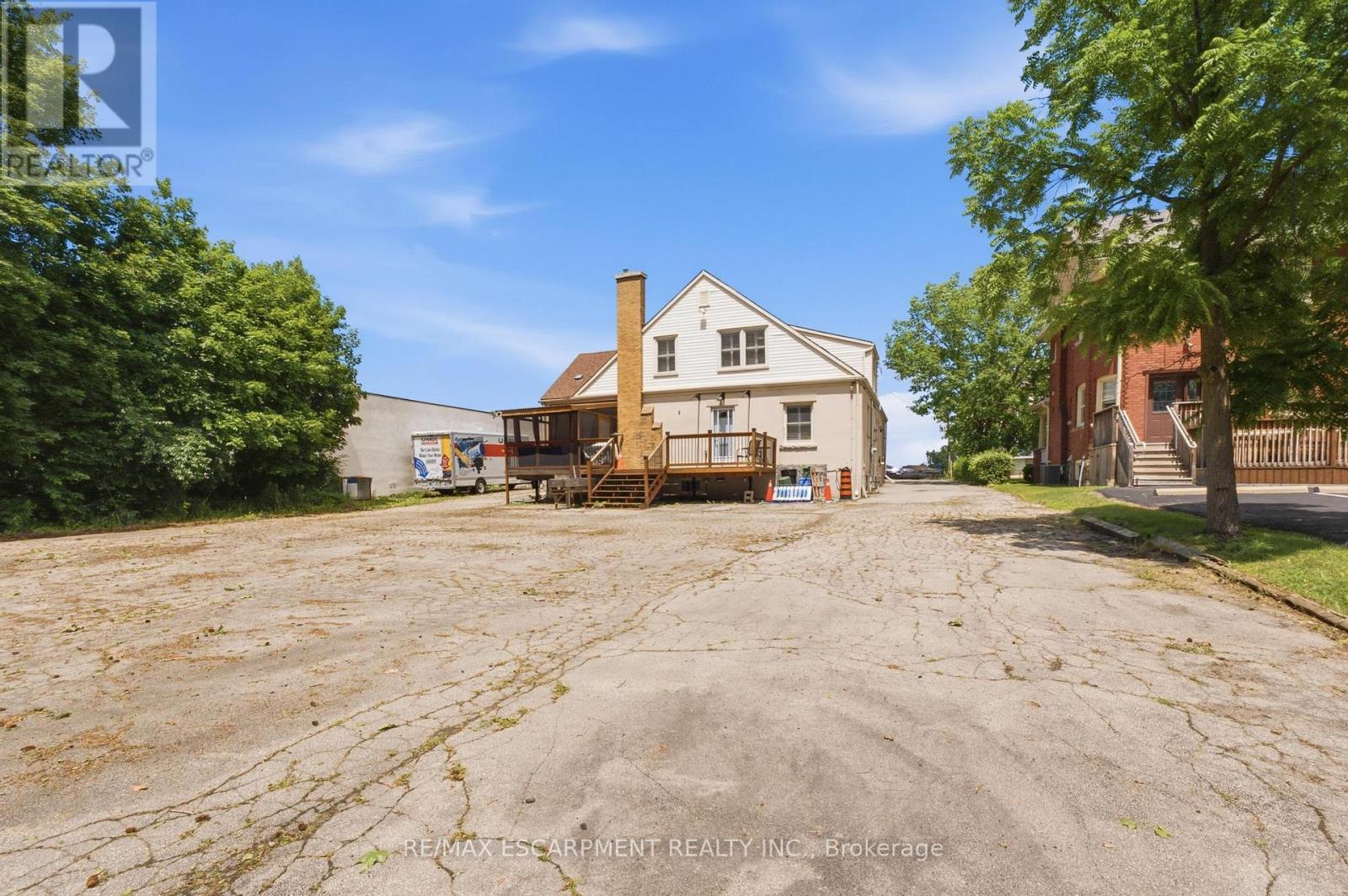 1260 Highway 8, Hamilton, ON