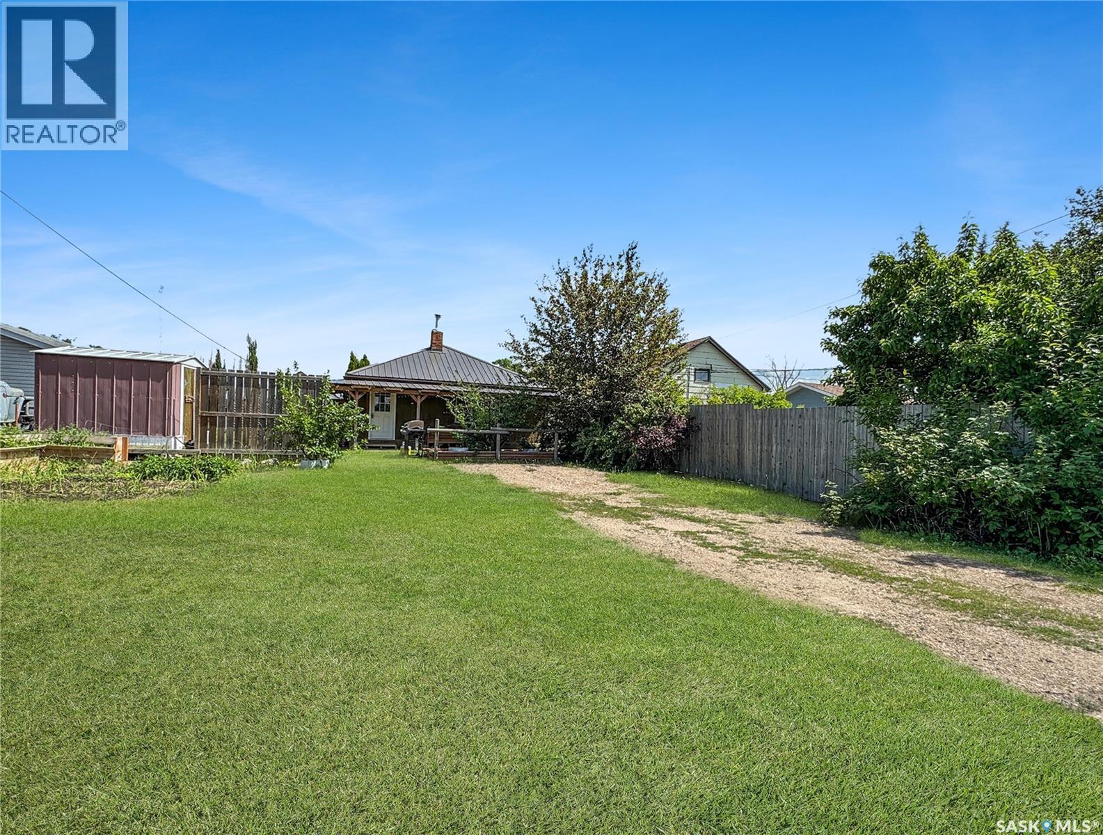 205 4Th Street E, Wilkie, SK