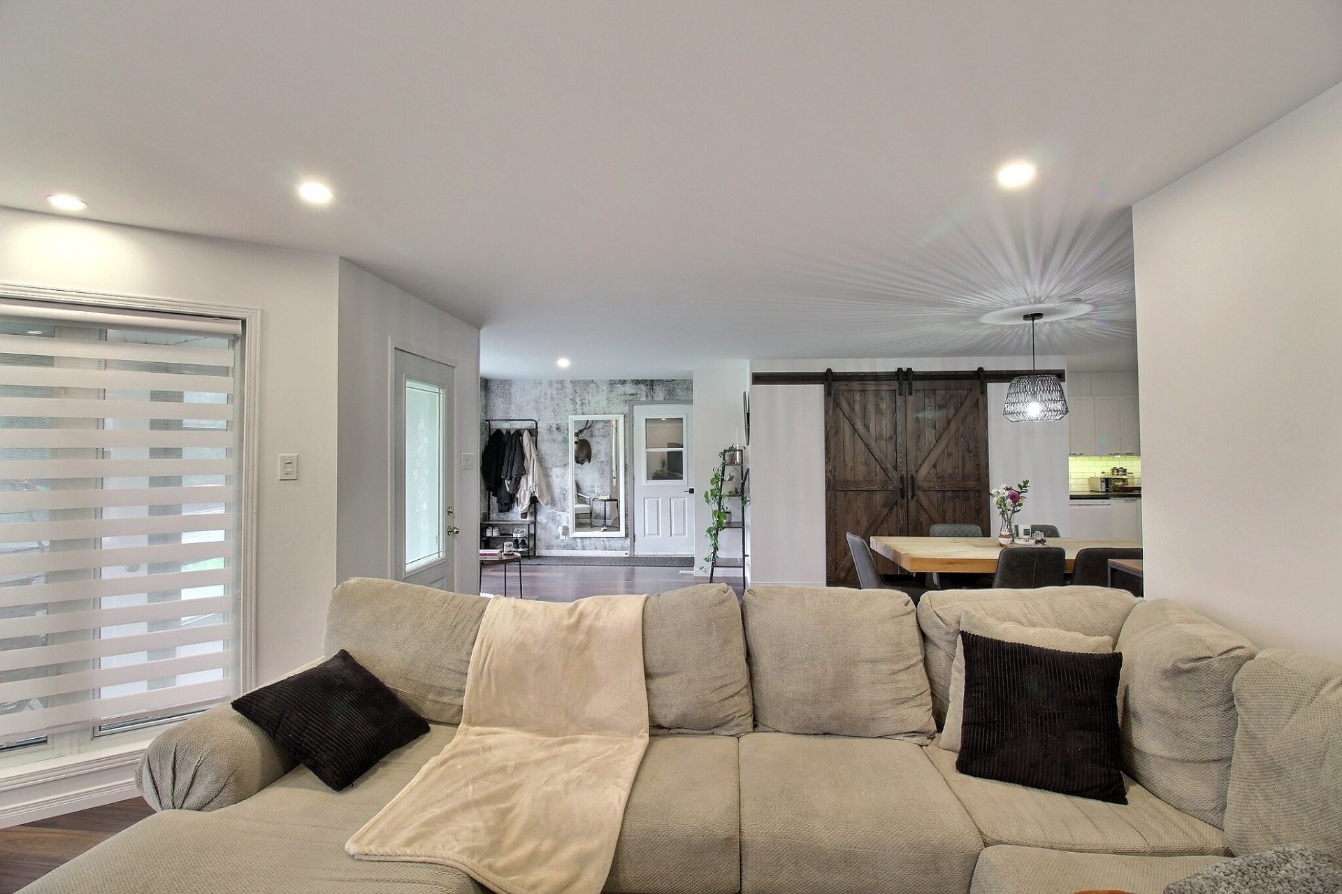 Living Room - 650 Route 108 O., Saint-Éphrem-De-Beauce, QC