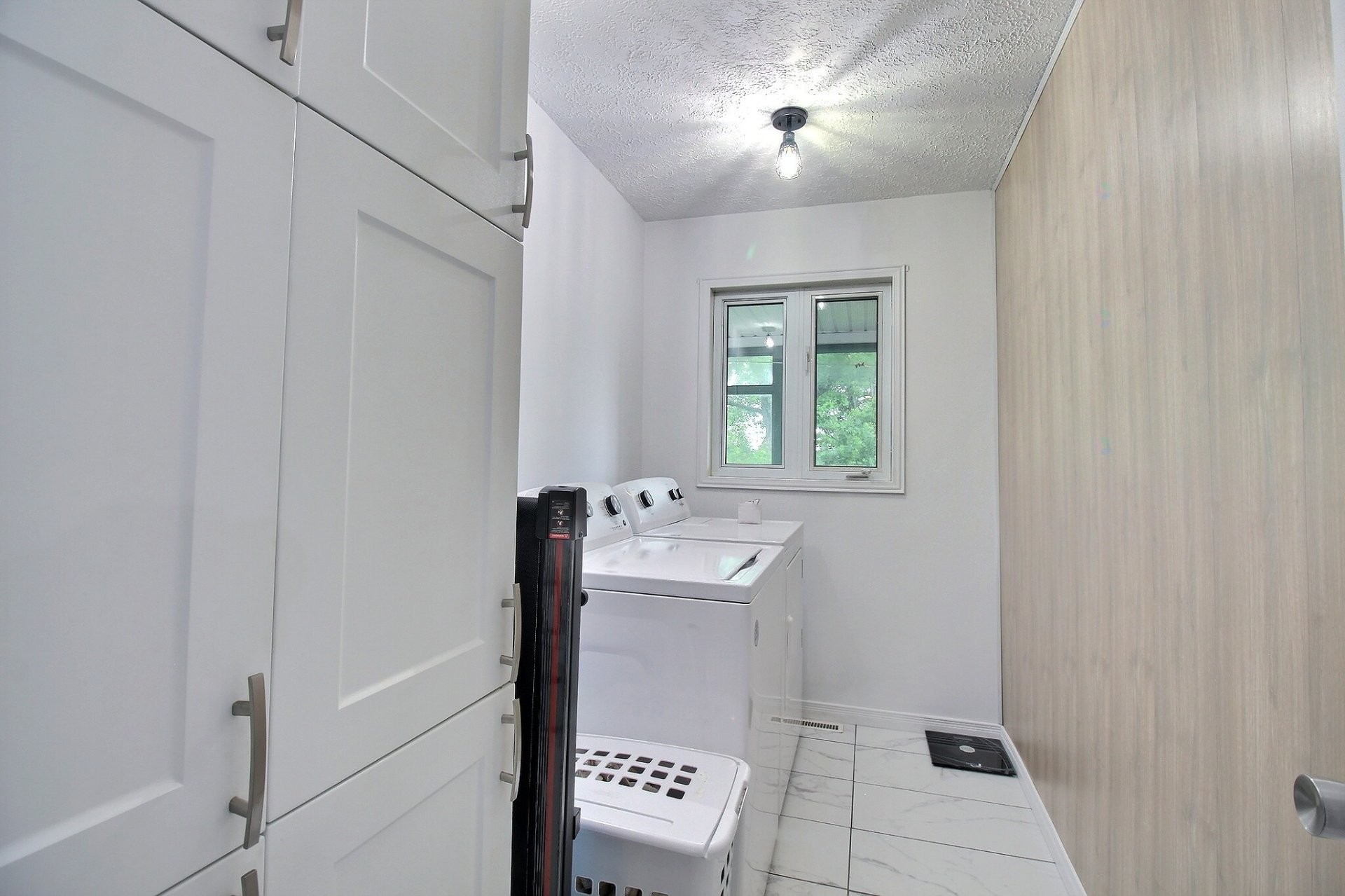 Laundry - 650 Route 108 O., Saint-Éphrem-De-Beauce, QC