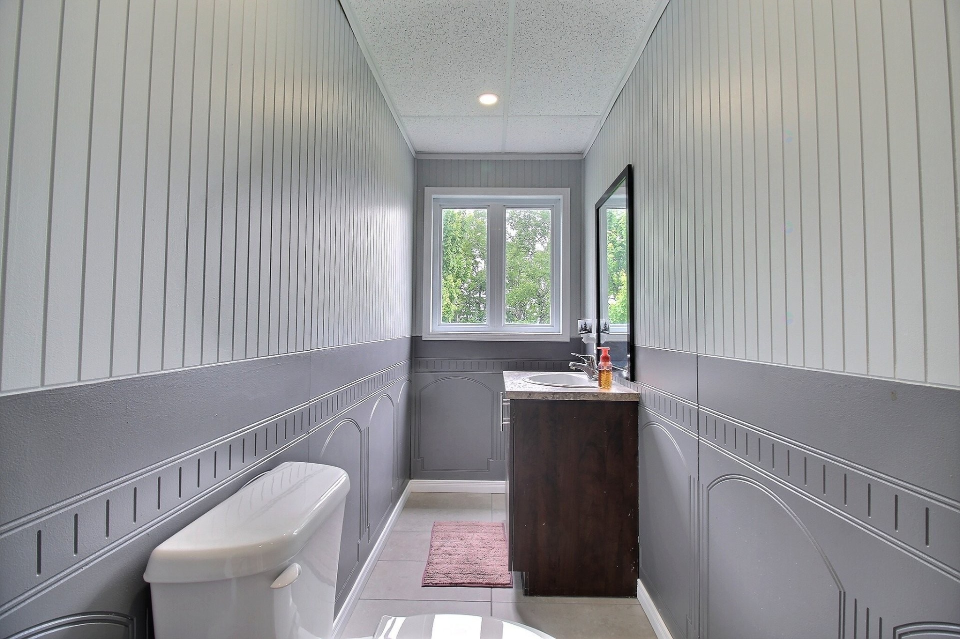 Powder room - 650 Route 108 O., Saint-Éphrem-De-Beauce, QC