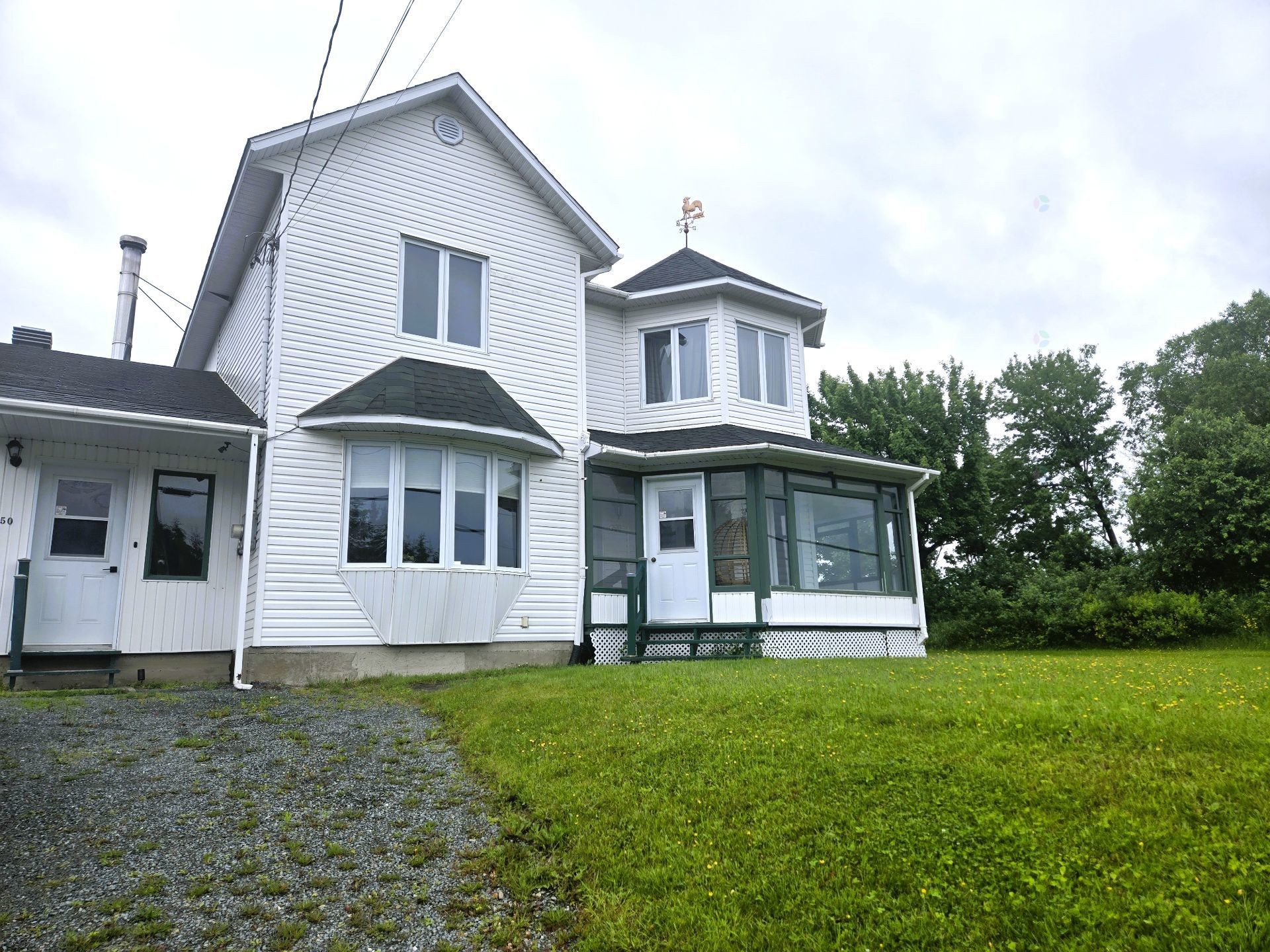 Front of Structure - 650 Route 108 O., Saint-Éphrem-De-Beauce, QC