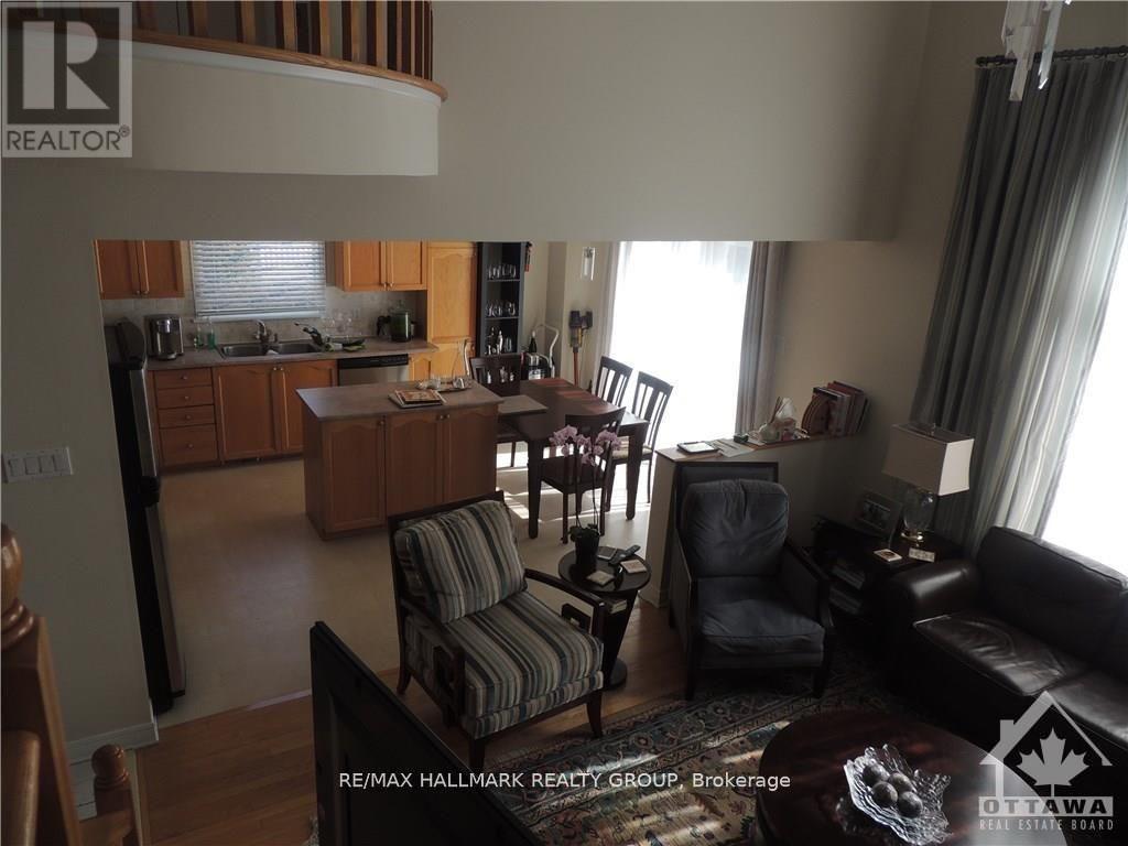 15 Bondar Way, Ottawa, ON