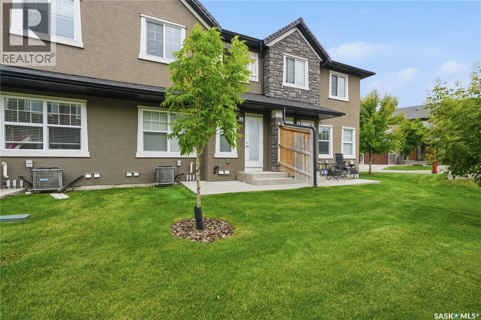 203 1555 Paton Crescent, Saskatoon, SK - Outdoor