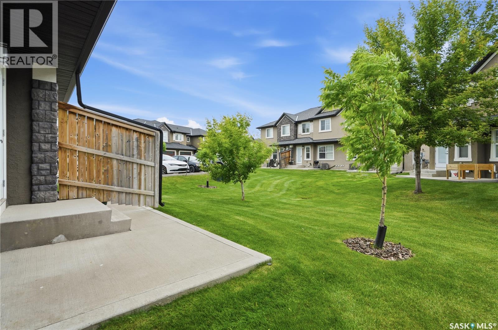 203 1555 Paton Crescent, Saskatoon, SK - Outdoor