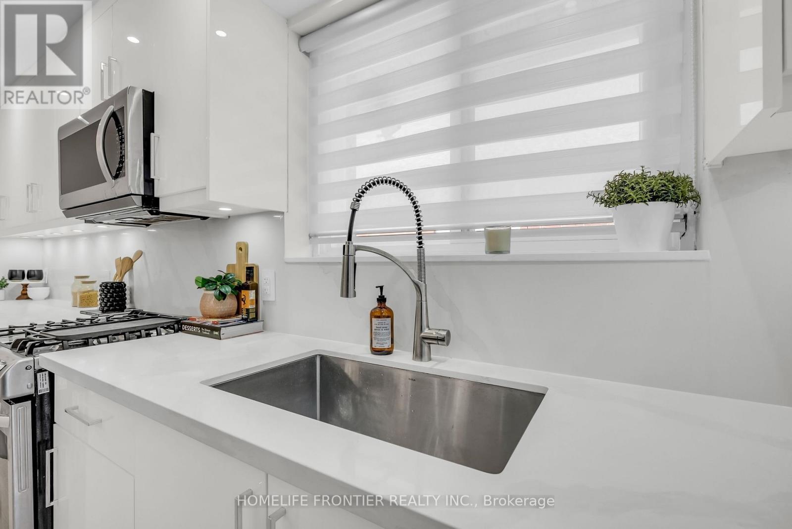 61 Sundial Crescent, Toronto, ON