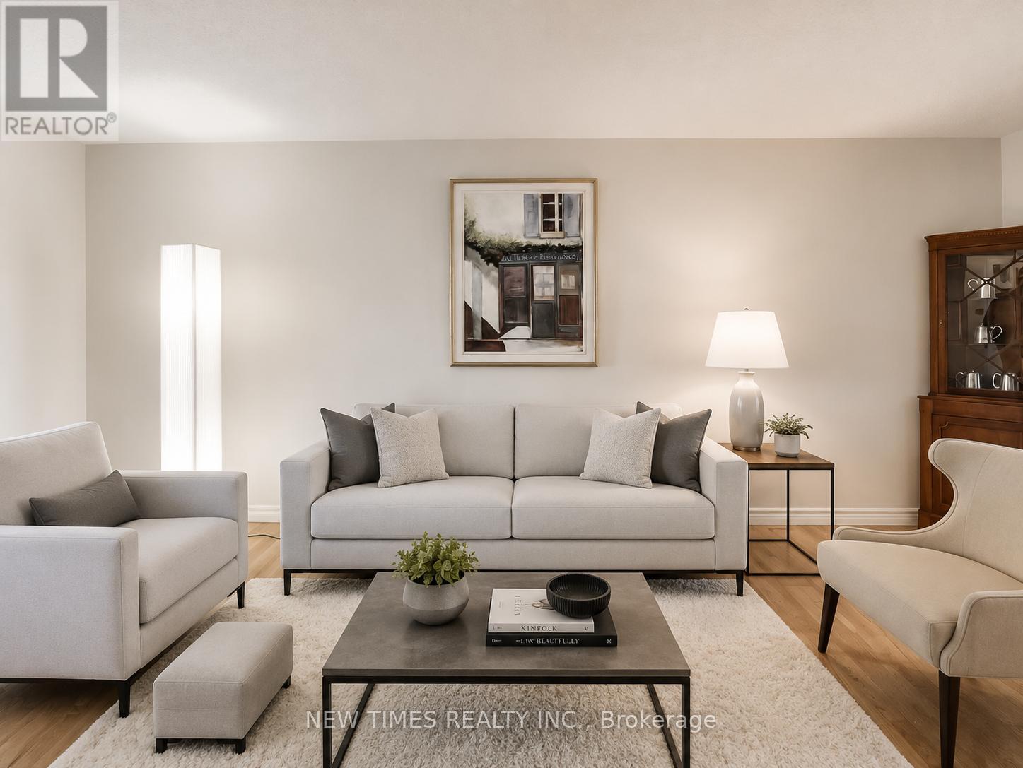 4 Ashstead Place, Toronto, ON