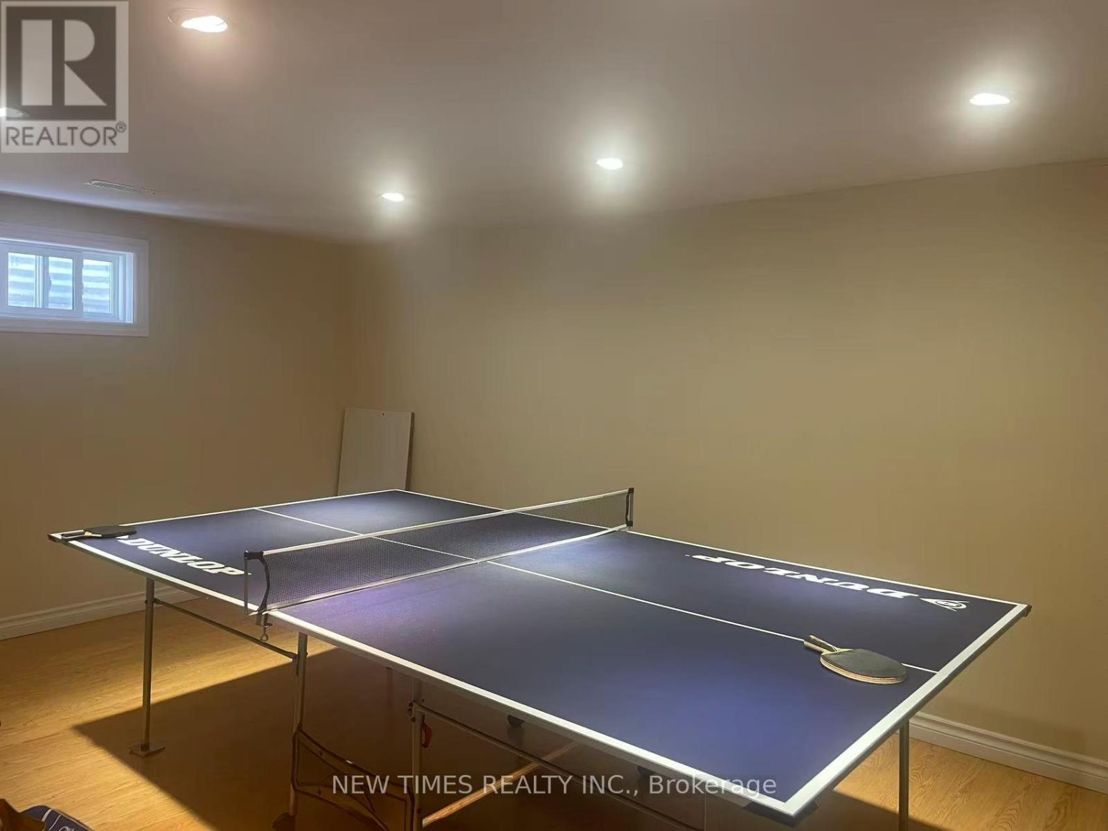 4 Ashstead Place, Toronto, ON