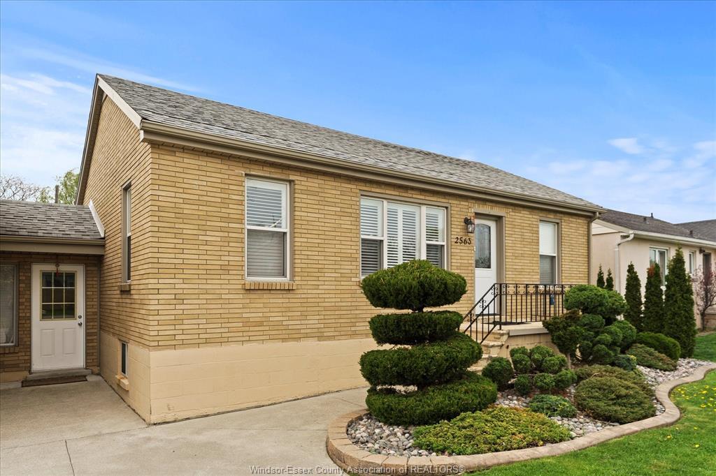 2563 Meldrum, Windsor, ON