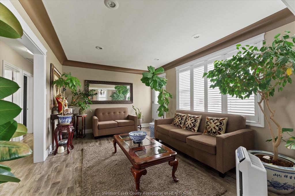 2563 Meldrum, Windsor, ON