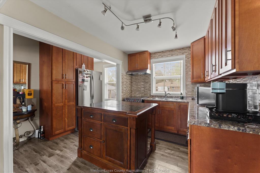 2563 Meldrum, Windsor, ON
