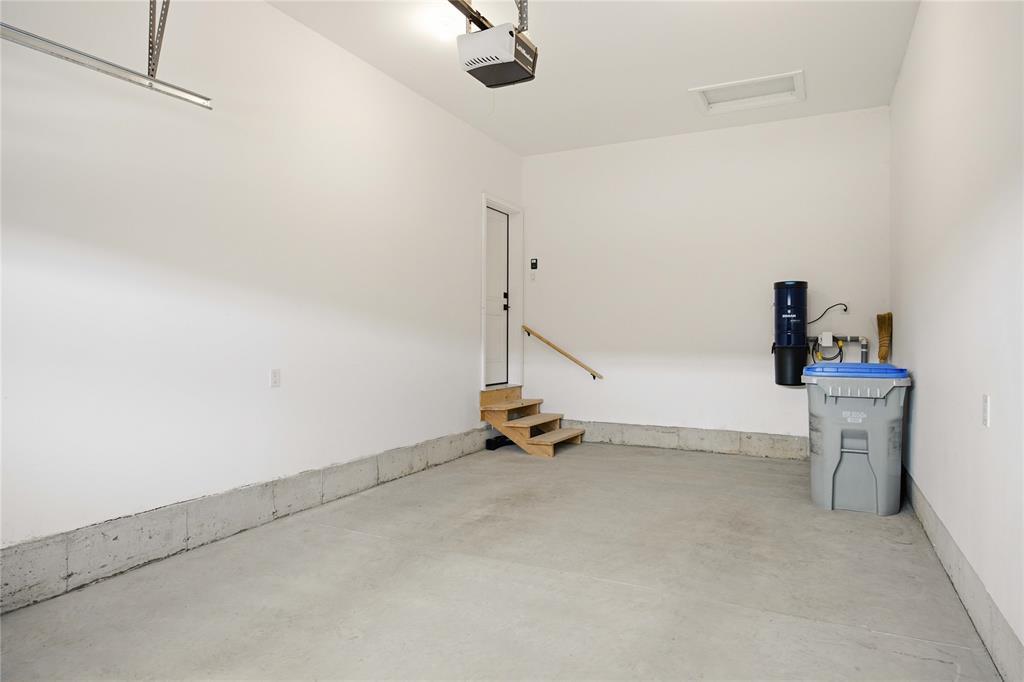 102 Leneve Street, Lambton Shores, ON - Indoor Photo Showing Garage