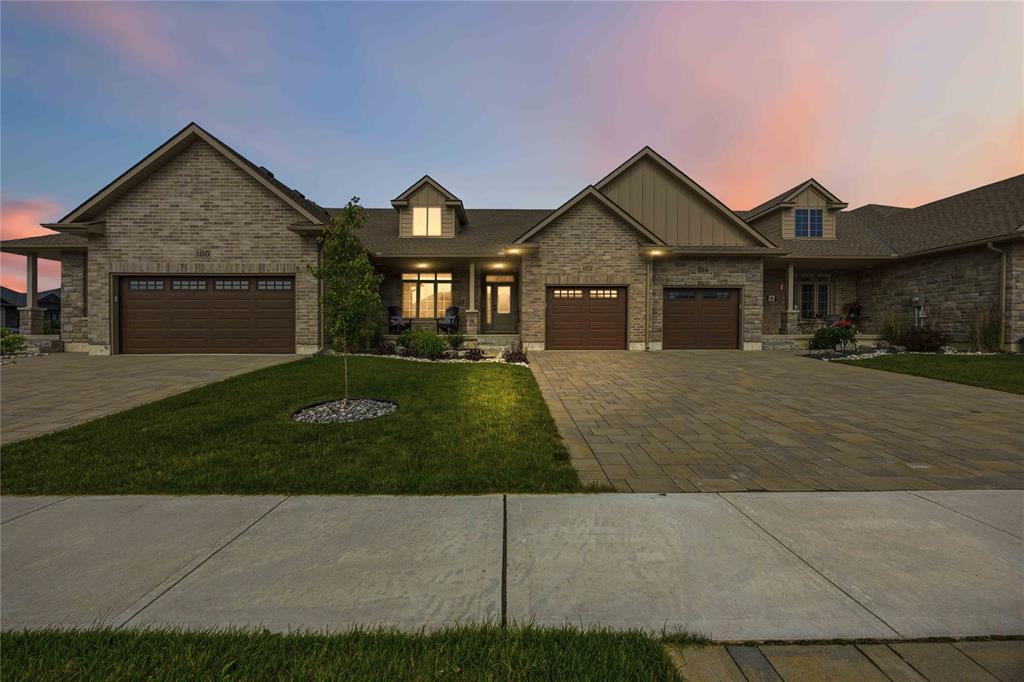 102 Leneve Street, Lambton Shores, ON - Outdoor With Facade