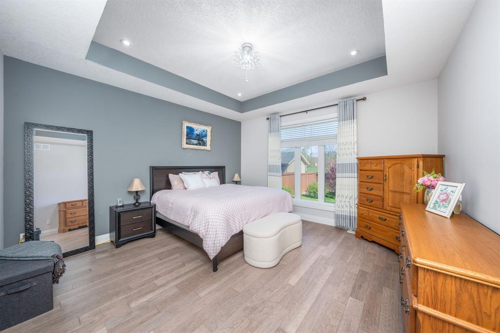 736 Remington Court, Sarnia, ON