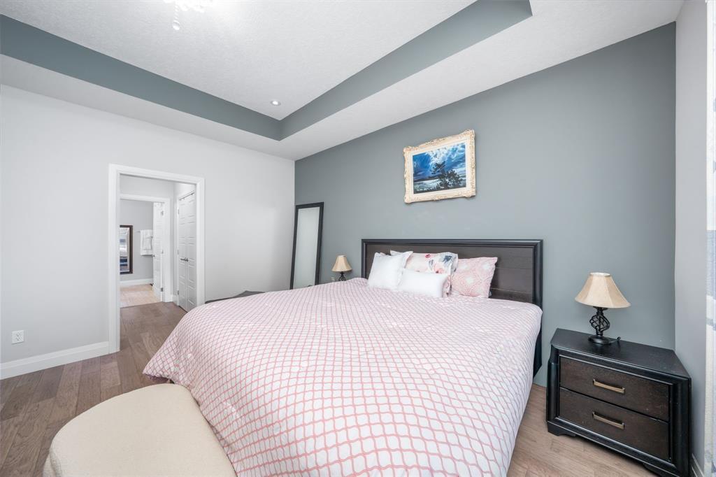 736 Remington Court, Sarnia, ON