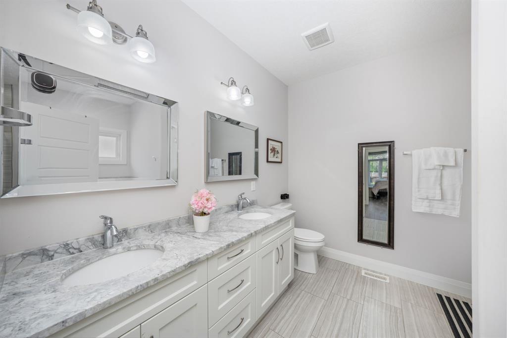 736 Remington Court, Sarnia, ON