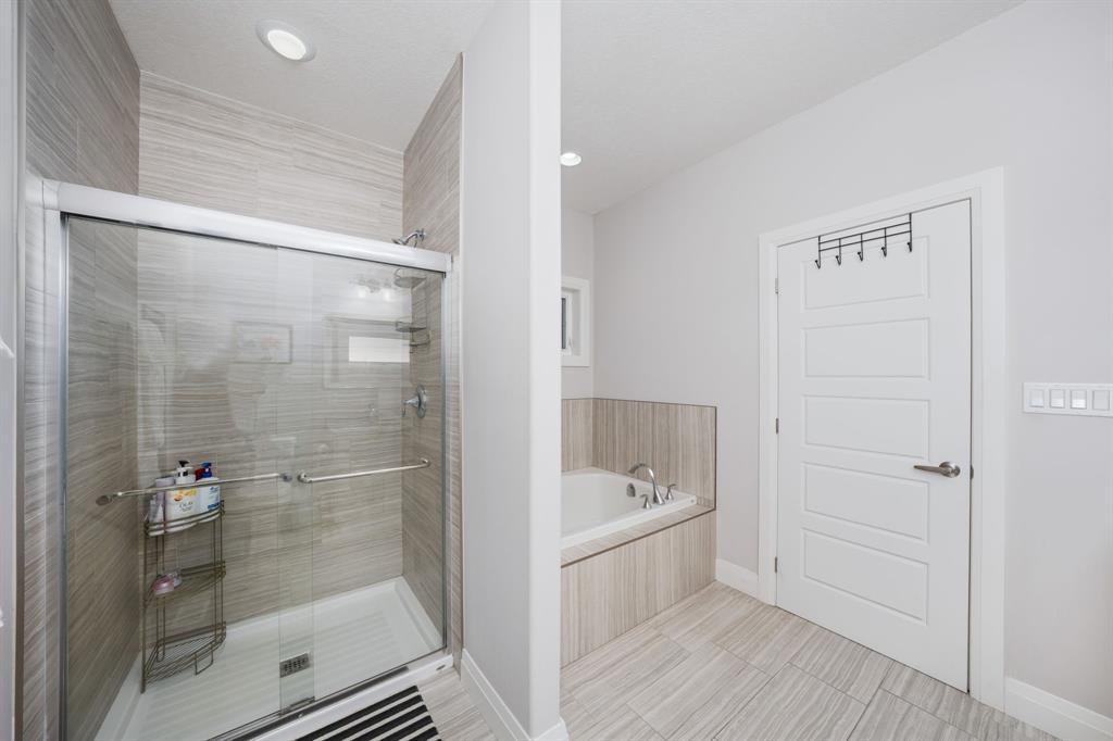 736 Remington Court, Sarnia, ON