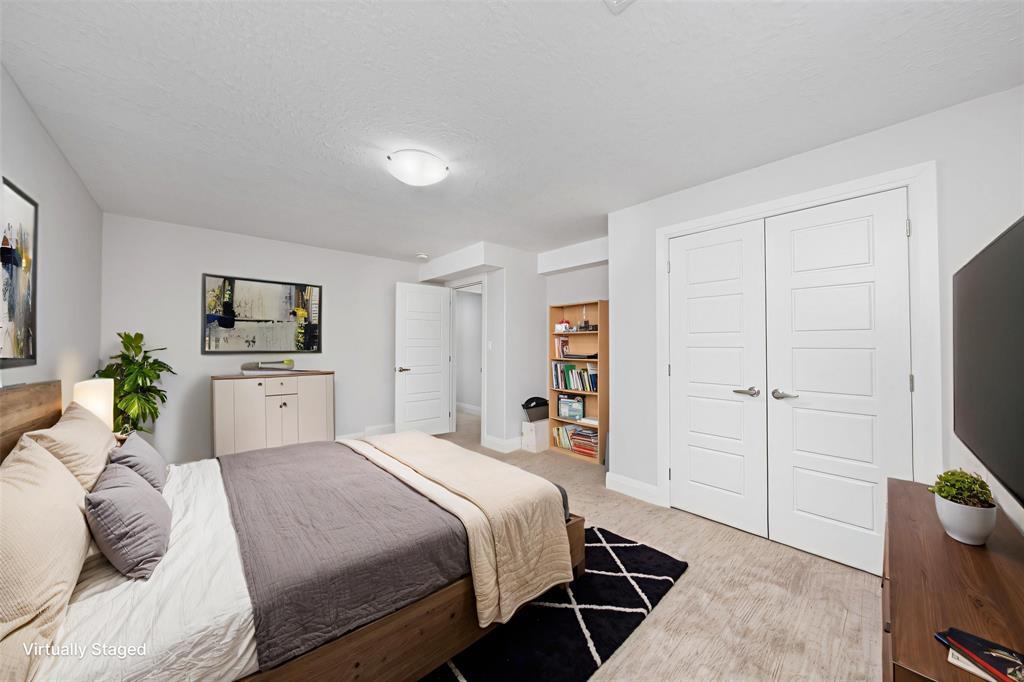 736 Remington Court, Sarnia, ON