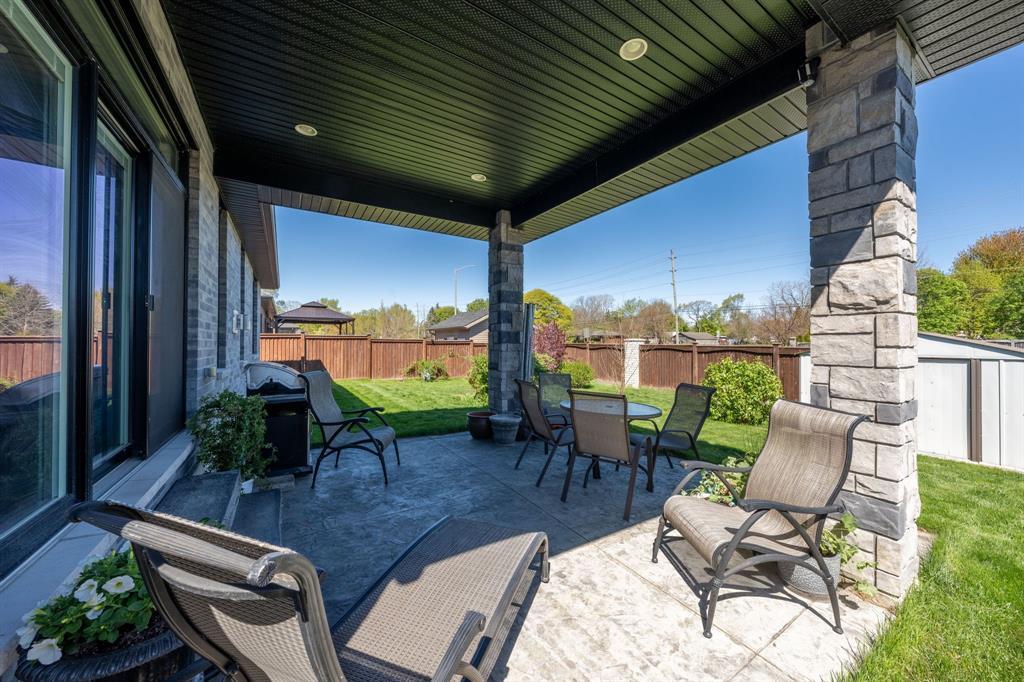 736 Remington Court, Sarnia, ON