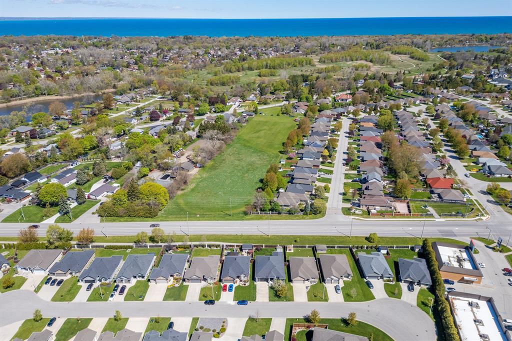 736 Remington Court, Sarnia, ON