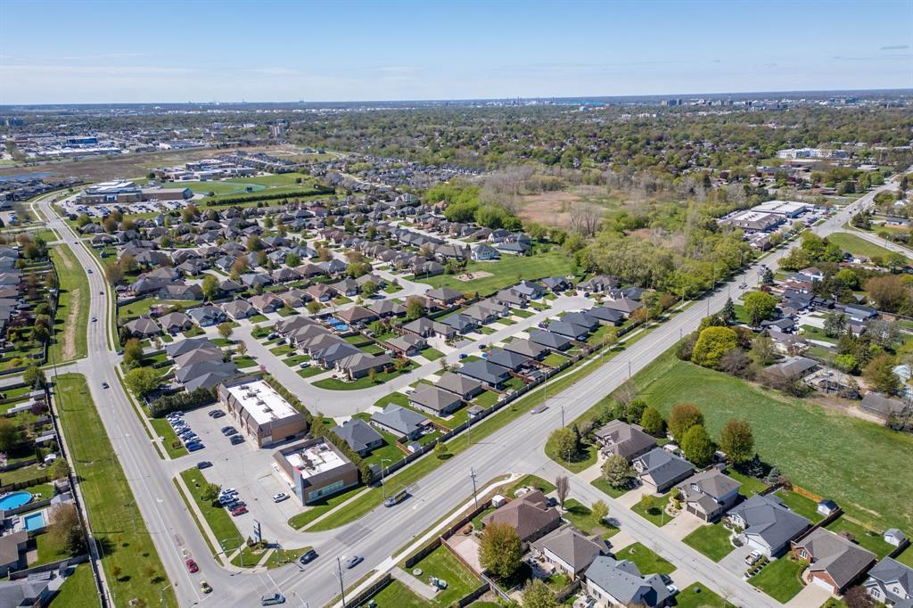 736 Remington Court, Sarnia, ON