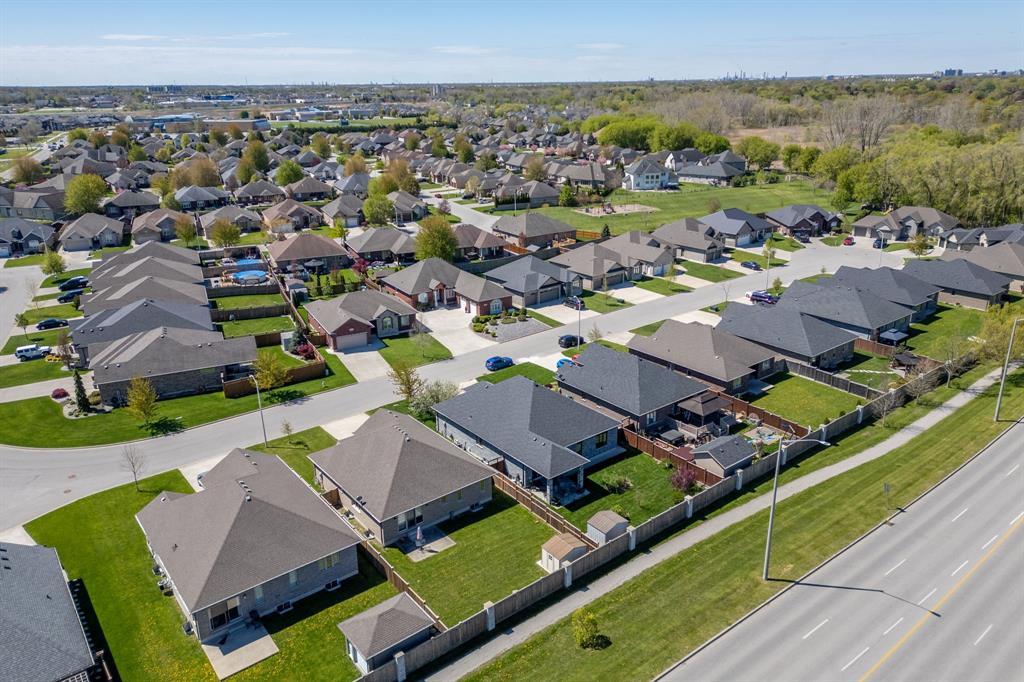 736 Remington Court, Sarnia, ON