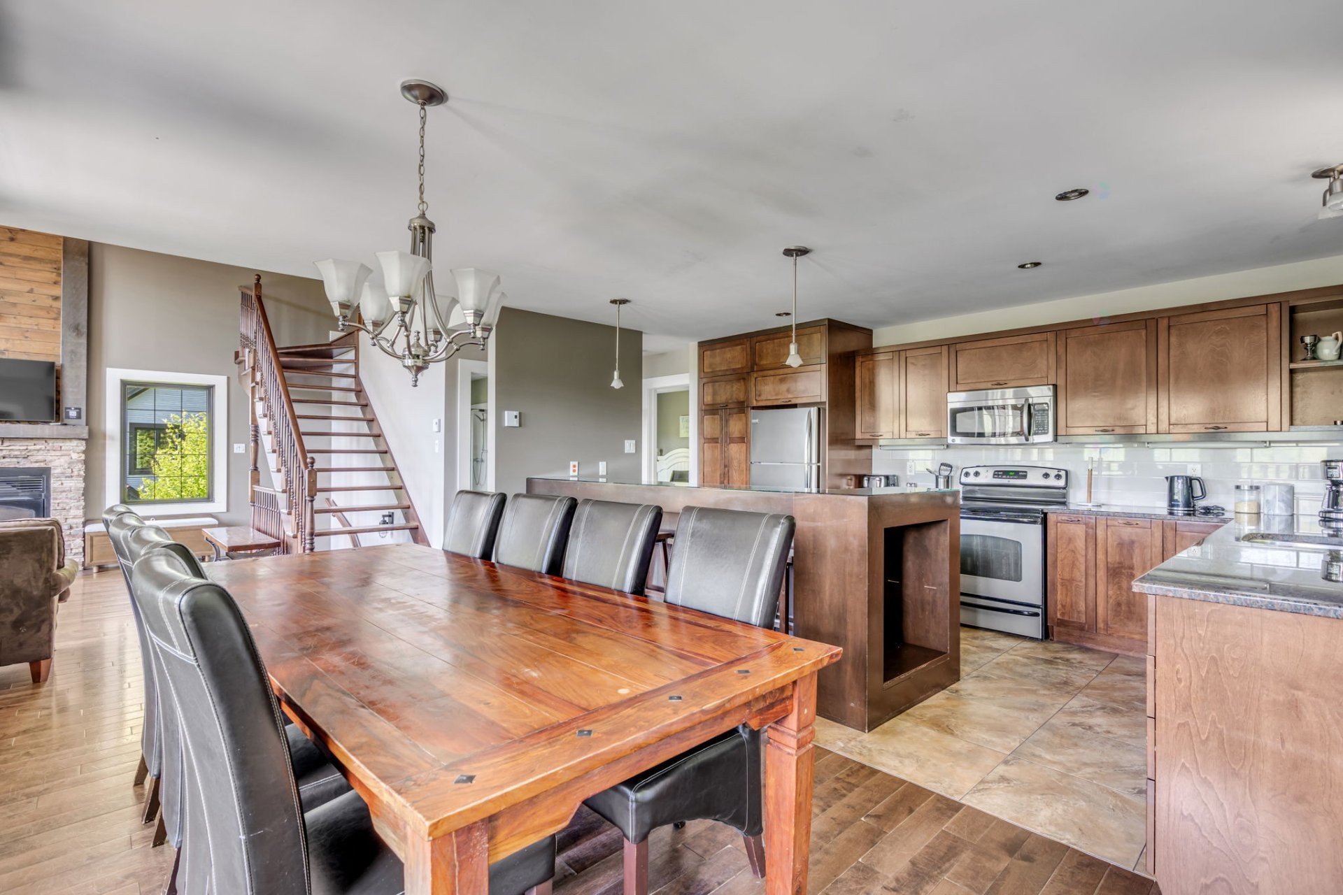 Dining Room - 17Z Ch. Blanc, Stoneham-Et-Tewkesbury, QC - Indoor
