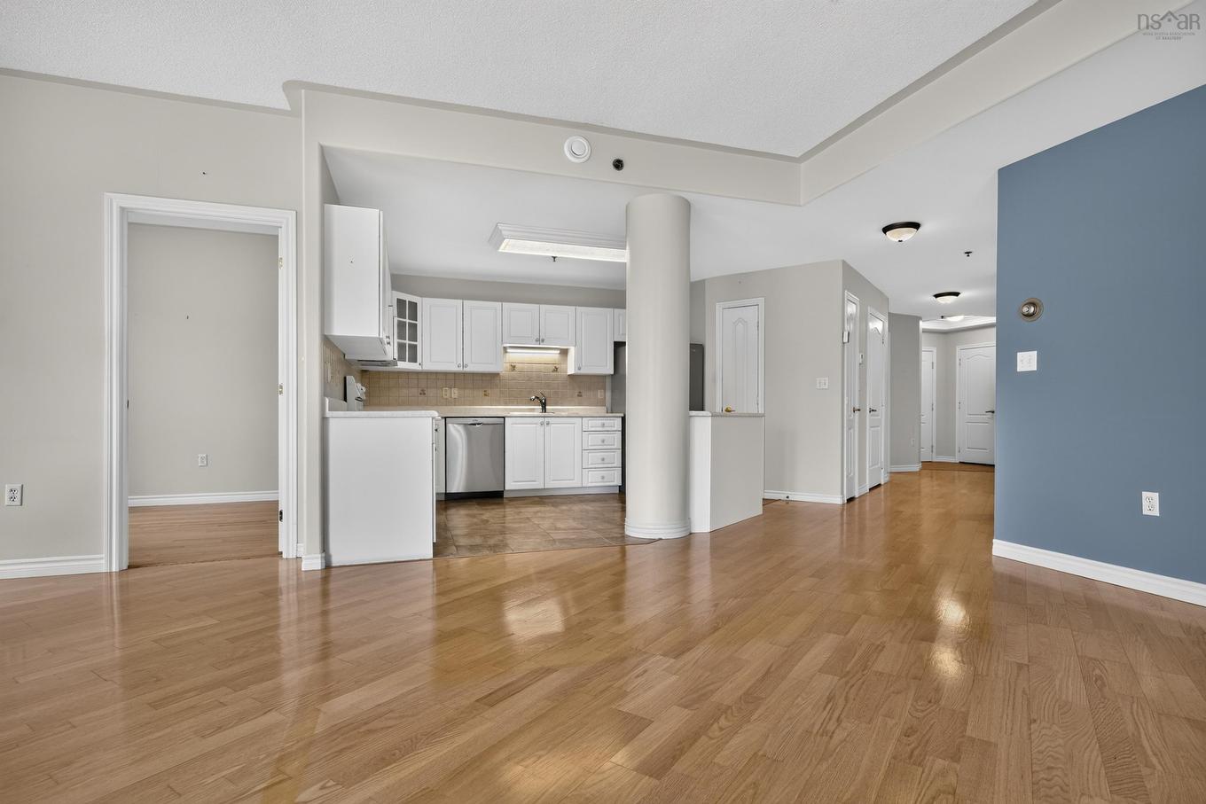 304 114 Regency Park Drive, Halifax, NS