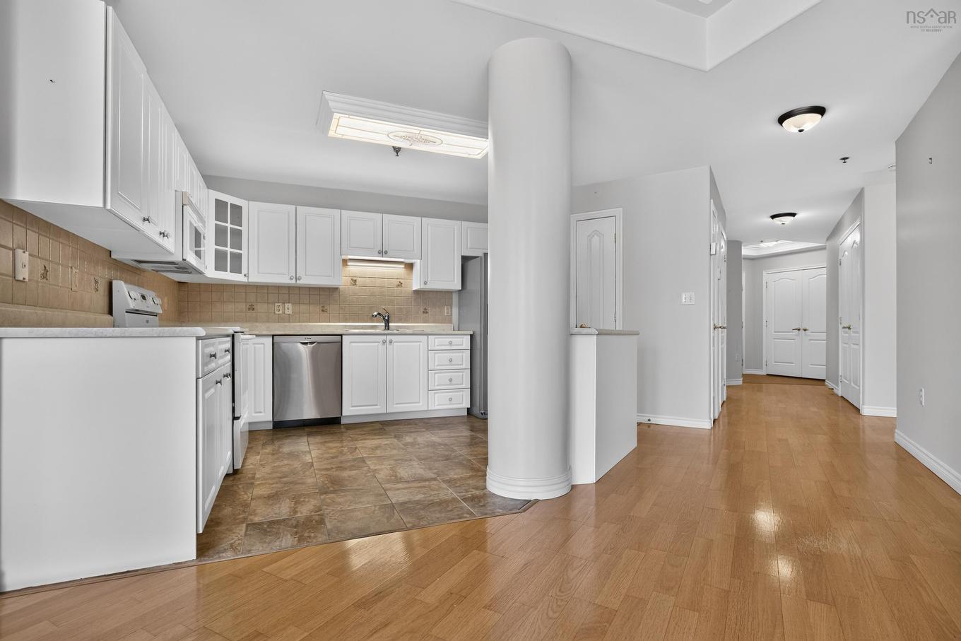 304 114 Regency Park Drive, Halifax, NS