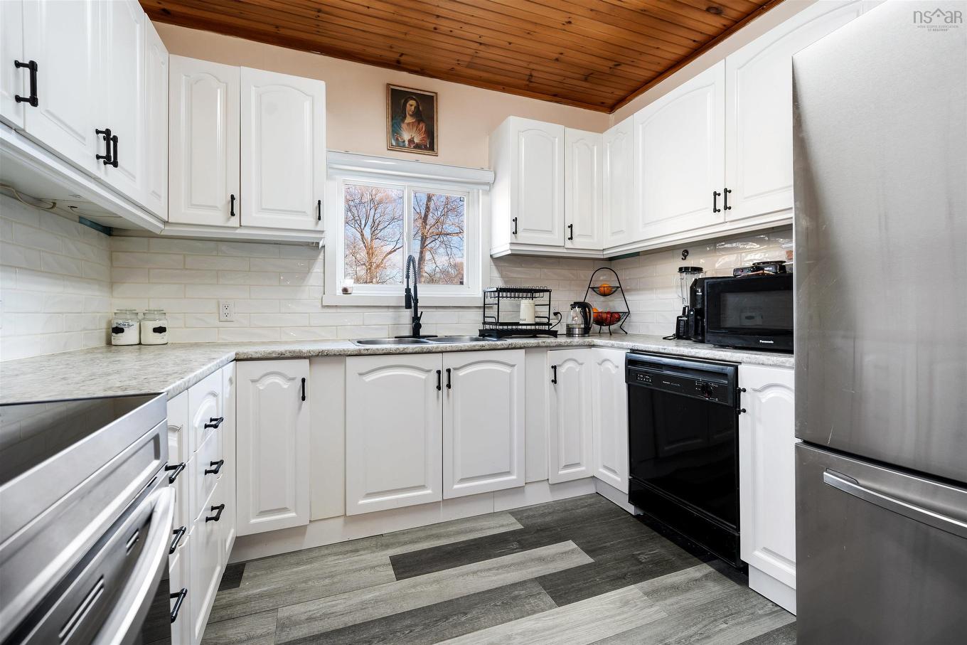132 Almont Avenue, New Glasgow, NS