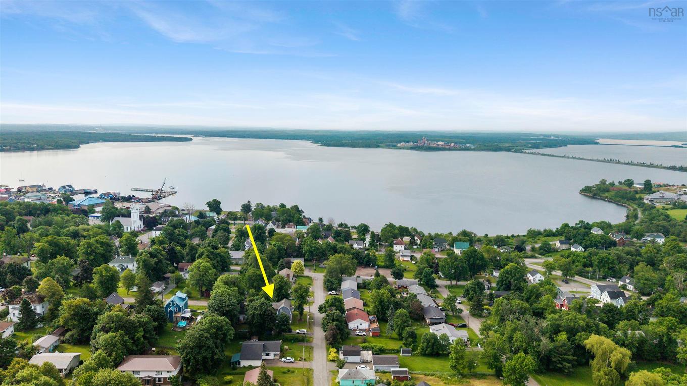 40 School Street, Pictou, NS