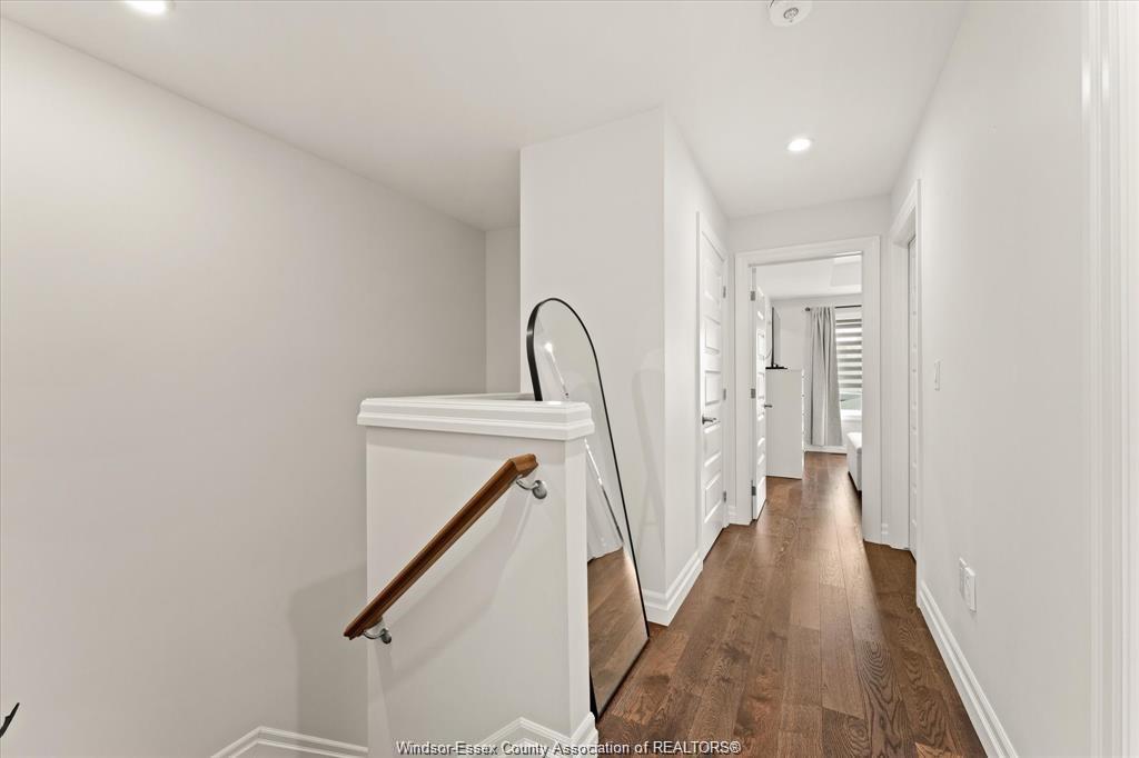 735 Brownstone Road, Lakeshore, ON