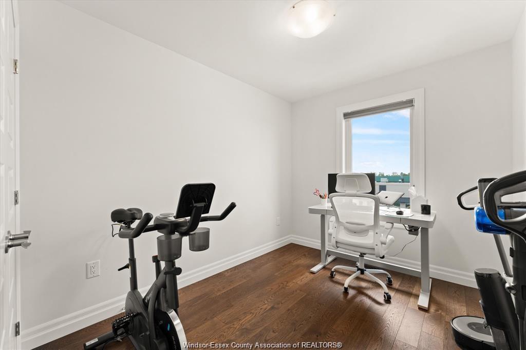 735 Brownstone Road, Lakeshore, ON